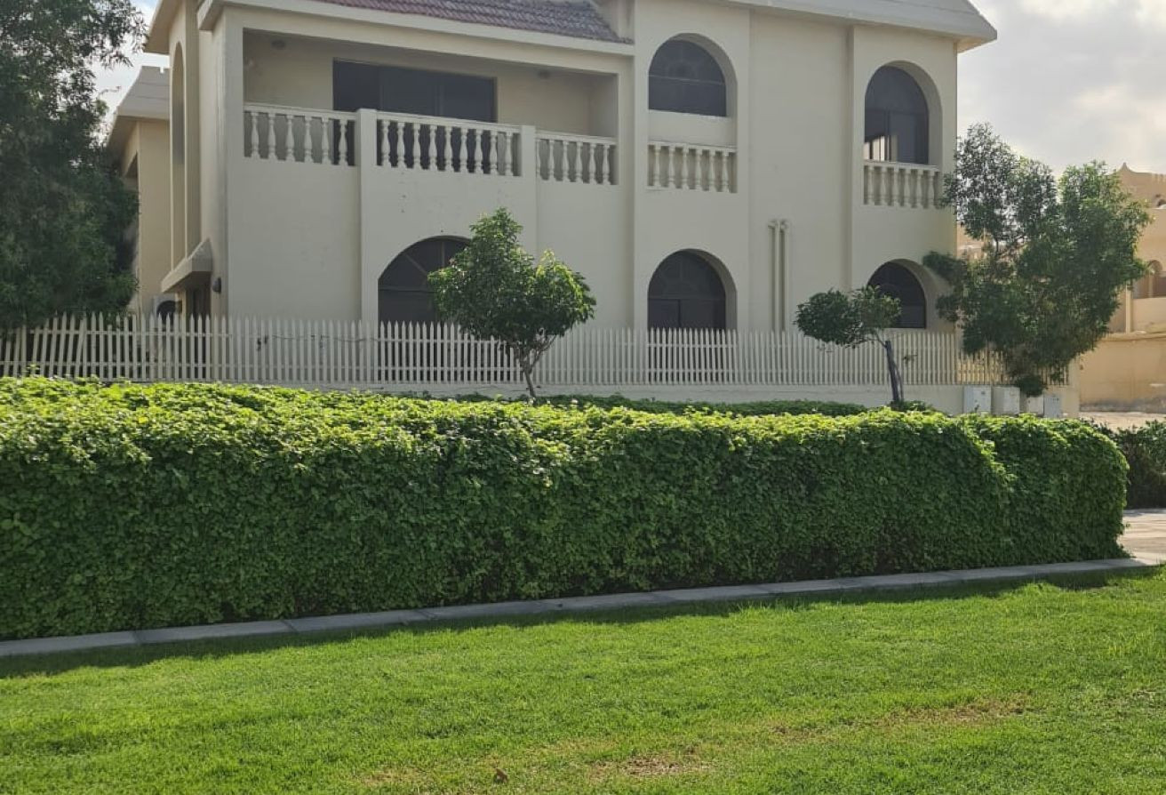 BR Villa at Al Fisht: Serene Water Views & Harmony
