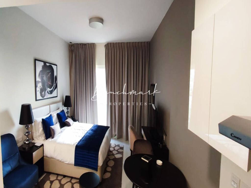 Investor Deal I Vacant I Spacious I Balcony